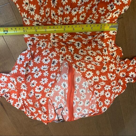 Zara red flower shorts romper size medium - Picture 11 of 11